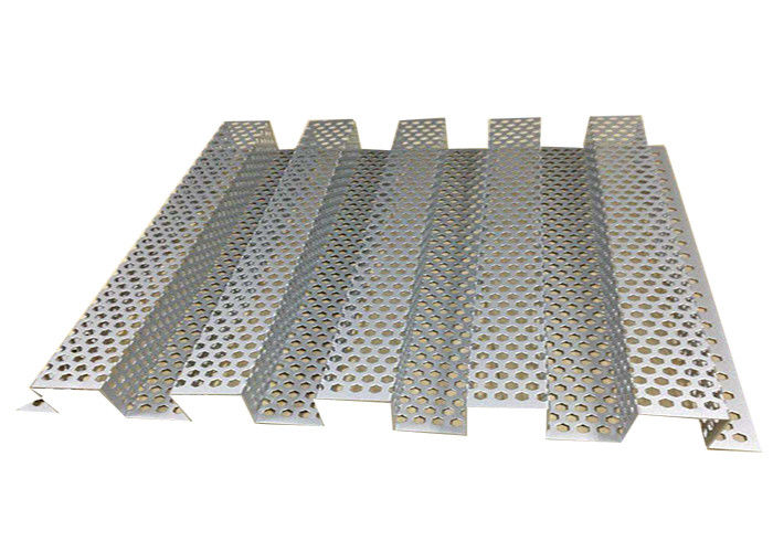 Hexagonal Perforated Aluminum Sheet Artistic Corrugated Shape Moisture Proof